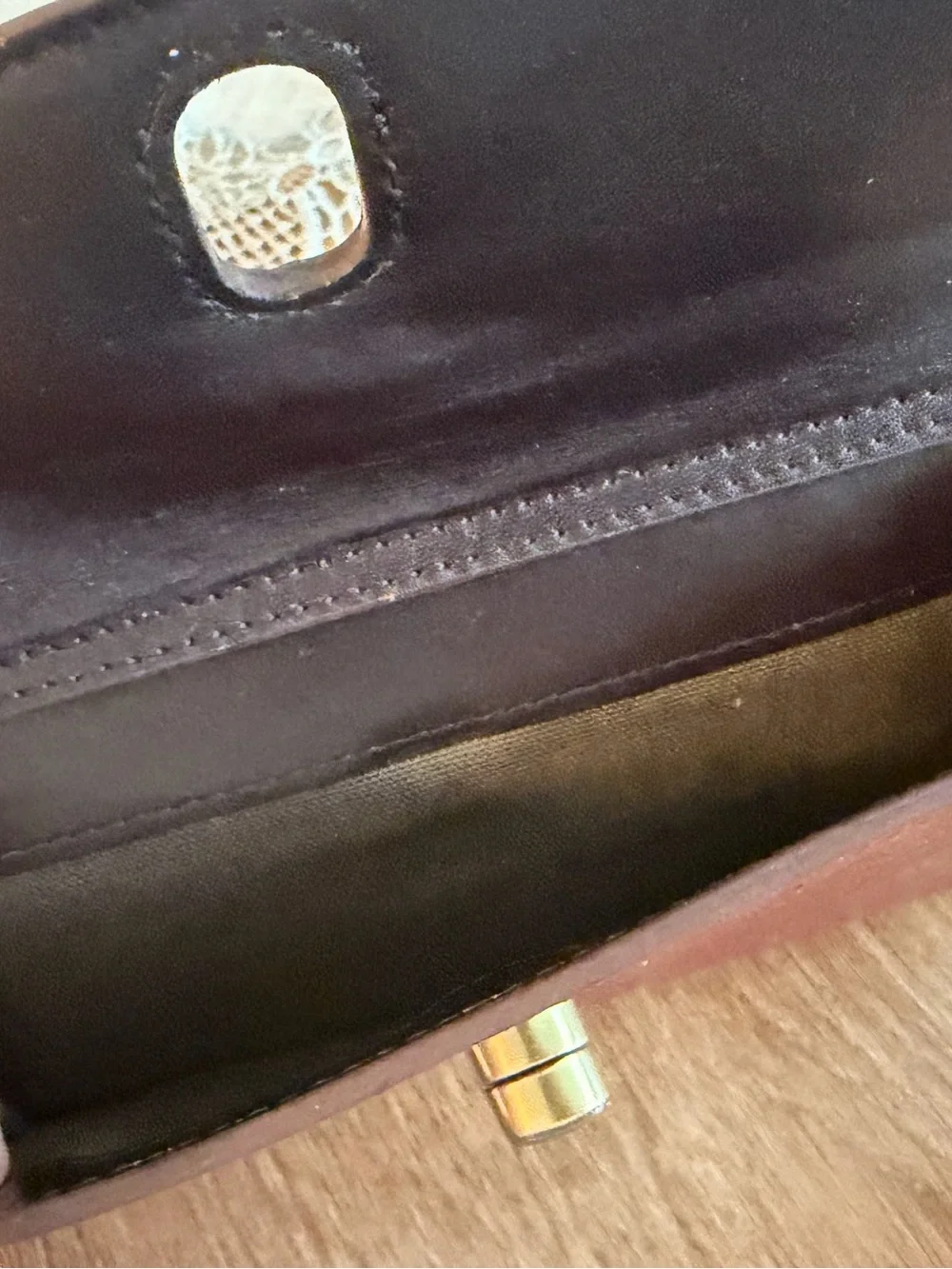 Cole Haan Clutch Wallet 16 card slots Outside Turnlock Pocket Rust Leather